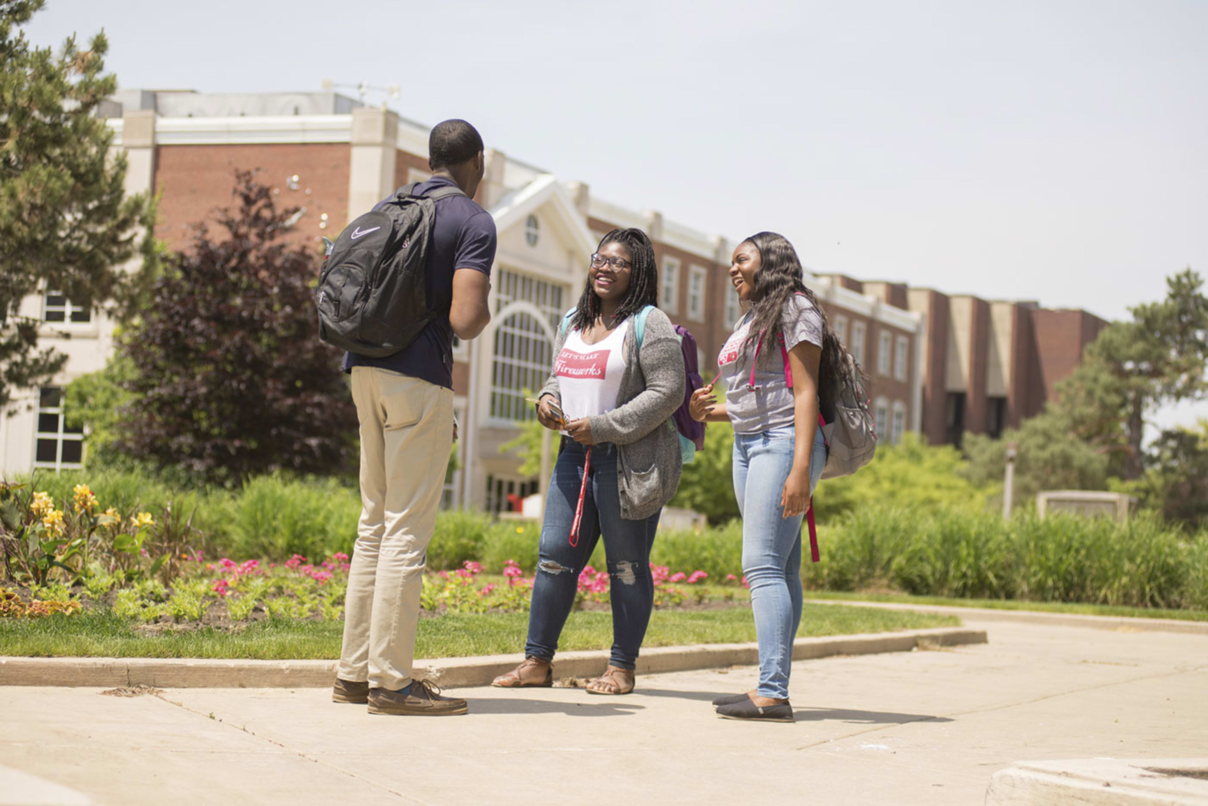 Students on campus at Illinois State University