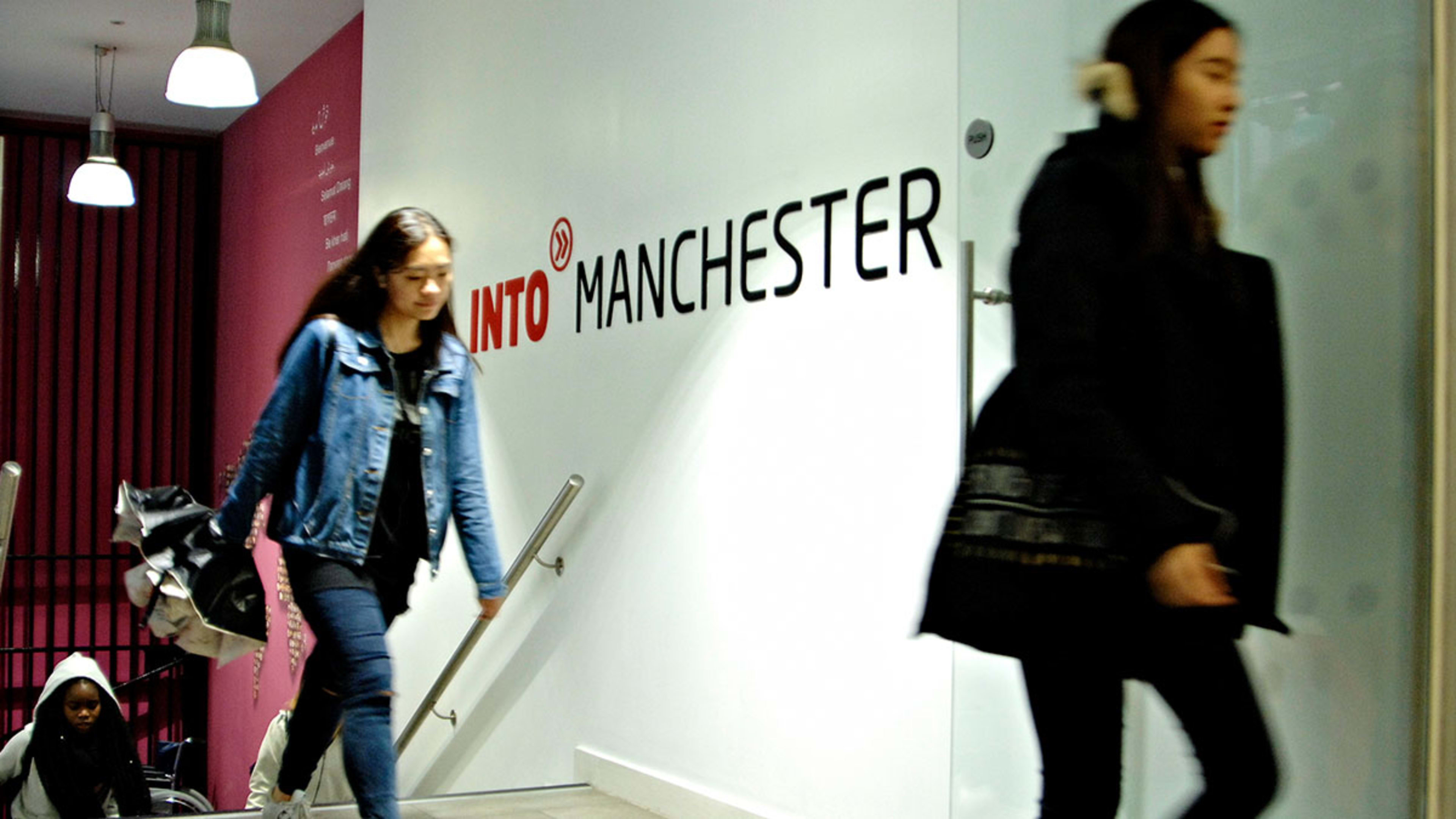 Into Manchester- Progressions to University- Gallery image 2
