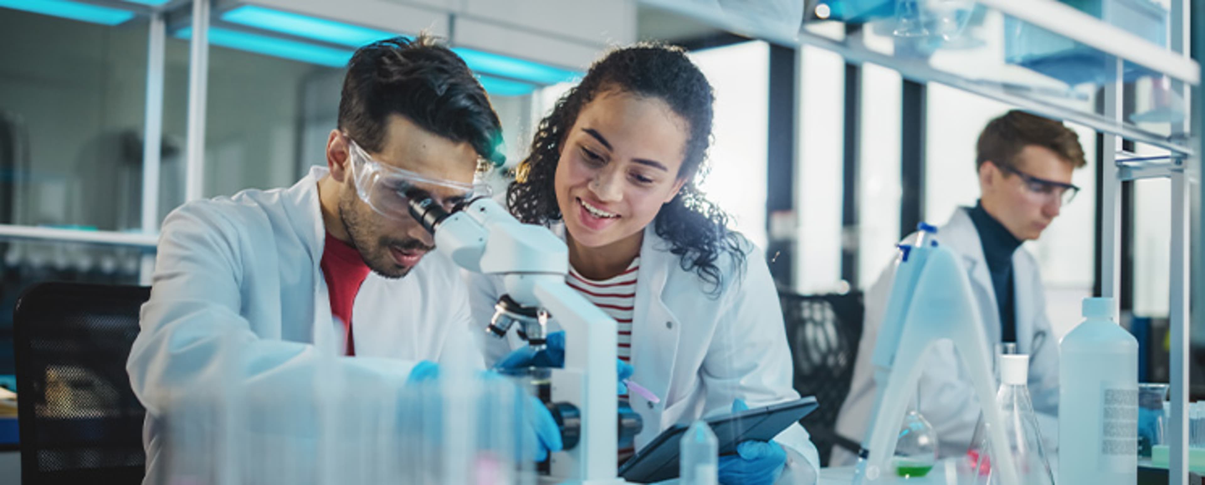 Pharmaceutical Sciences Get the education and hands-on experience you’ll need to excel in the pharmaceutical industry or pursue advanced academic research.